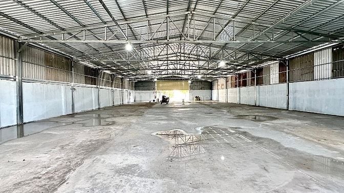 Cho Thuê kho xưởng Dt 750m2 đường Xuân Thới Thượng 2