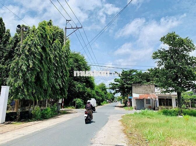Bán nhanhđất 100m2 giá 1tỷ6 gần bệnh viện đa khoa Củ Chi sổ hồng riêng