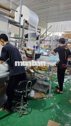 Part time ca ngày gói hàng (chỉ nhận SINHVIÊN NAM)