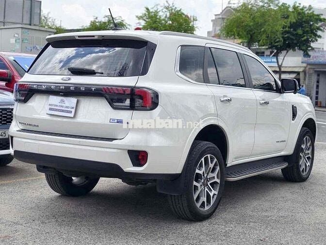 Ford Everest Titanium 4x4 2025 Trắng 48.xxx km