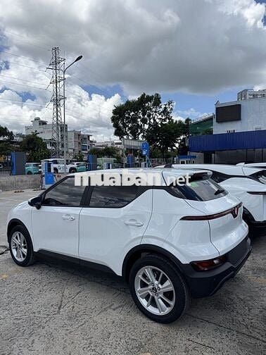 VinFast VF5 Plus - Trả trước 83 triệu nhận xe ngay