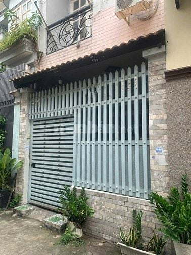 Nhà 2 tầng, DT 4x17m, CN 68m2, HXH Nguyễn Xí gần rạch xuyên tâm