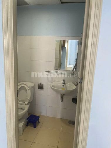 Bán CC HQC Plaza 1,45 tỷ, 55m2, 2PN, sổ hồng sang tên ngay. 