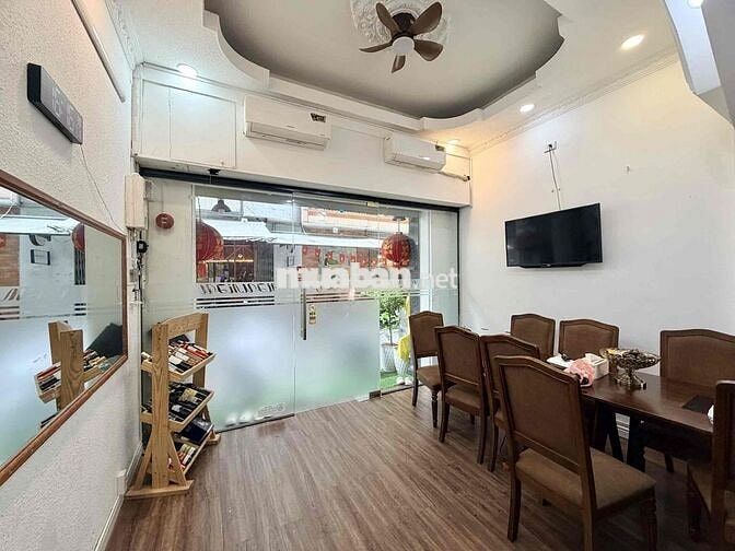 Đường Hoa Huệ - Phú Nhuận ( ngày khu ăn uống , khách sạn sầm uất ) Kết