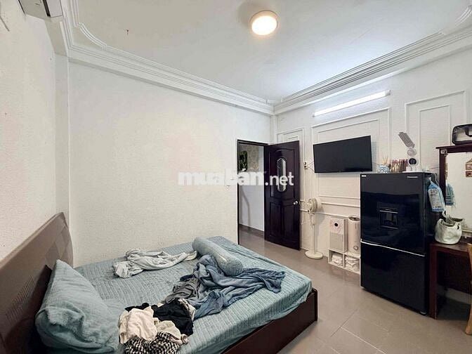 Đường Hoa Huệ - Phú Nhuận ( ngày khu ăn uống , khách sạn sầm uất ) Kết