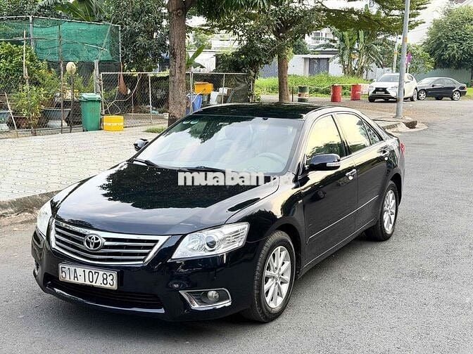 Toyota Camry 2.4G 2011 Đen một chủ