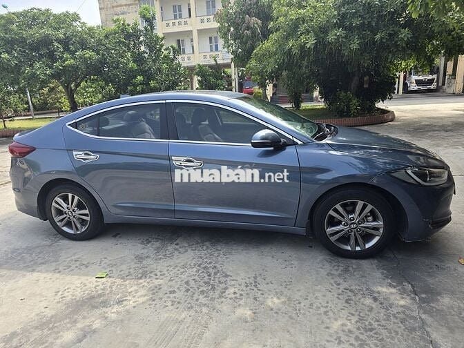 Hyundai Elantra 2016 1.6 AT GLS Xanh