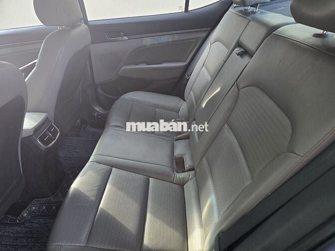 Hyundai Elantra 2016 1.6 AT GLS Xanh