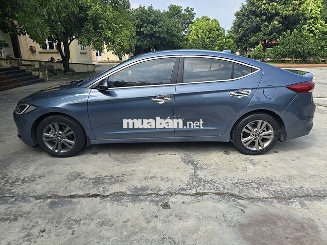 Hyundai Elantra 2016 1.6 AT GLS Xanh