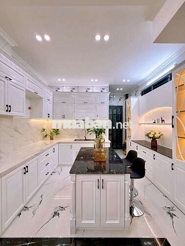 NHÀ 3 LẦU MƯƠN HỞ - KDC THỚI NHỰT