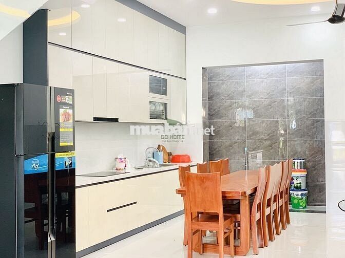CHO THUÊ NHÀ MỚI ĐẸP 4 PHÒNG NGỦ FULL NỘI THẤT KHU ACC VĨNH HOÀ