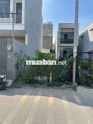 cần bán gấp lô đất mặt tiền đường tx46 