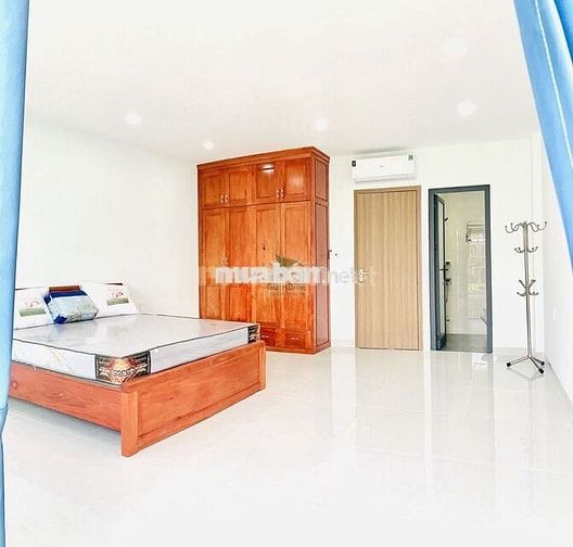 CHO THUÊ NHÀ MỚI ĐẸP 4 PHÒNG NGỦ FULL NỘI THẤT KHU ACC VĨNH HOÀ