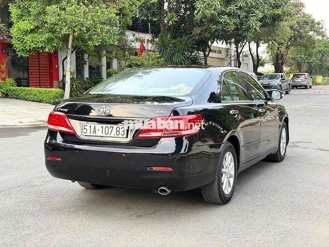 Toyota Camry 2.4G 2011 Đen một chủ