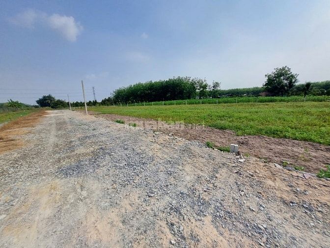 178m2 thổ cư. 7m mặt tiền.  cập hông KCN Phước Đông. 470tr TL 