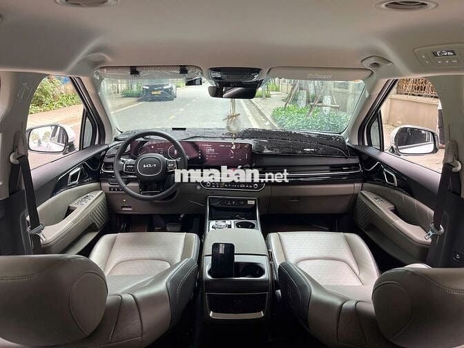 Kia Carnival 2025 2.2D Premium 2000 km Trắng
