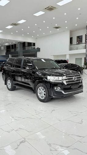 Toyota Land Cruiser 4.6 V8 sản xuất 2020, Full lịch sử hãng.