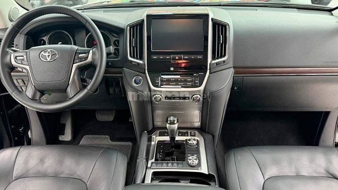 Toyota Land Cruiser 4.6 V8 sản xuất 2020, Full lịch sử hãng.