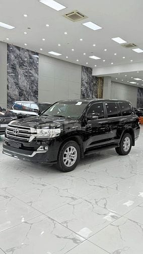 Toyota Land Cruiser 4.6 V8 sản xuất 2020, Full lịch sử hãng.