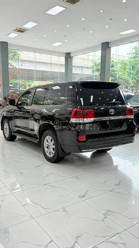 Toyota Land Cruiser 4.6 V8 sản xuất 2020, Full lịch sử hãng.