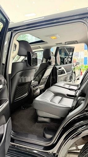 Toyota Land Cruiser 4.6 V8 sản xuất 2020, Full lịch sử hãng.