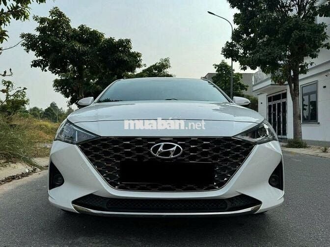 Hyundai Accent 2024 số tự động màu trắng