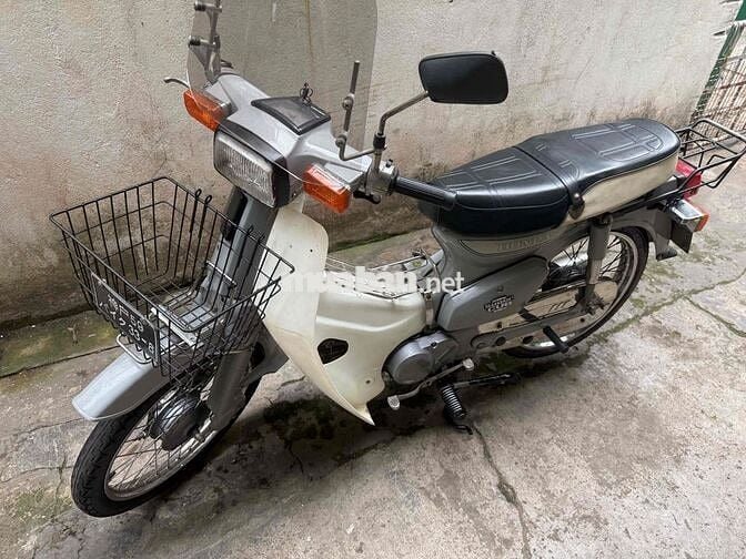 Honda Cub Nữ Hoàng 1984 Xám, Trắng