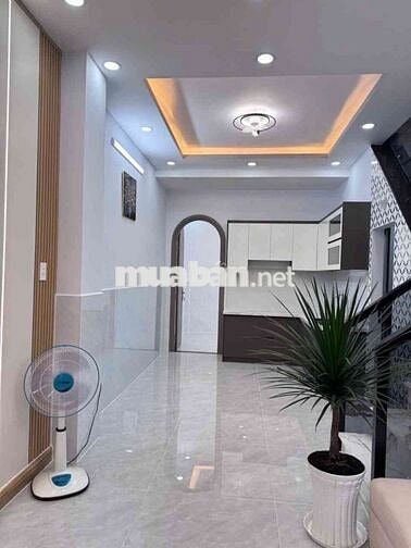 Bán nhà / cạnh Tên Lửa chỉ 5 t.ỷ.
+ 4×11m ,2 tầng 3pn (1pn trệt) 2wc.