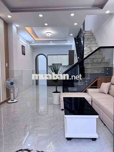 Bán nhà / cạnh Tên Lửa chỉ 5 t.ỷ.
+ 4×11m ,2 tầng 3pn (1pn trệt) 2wc.