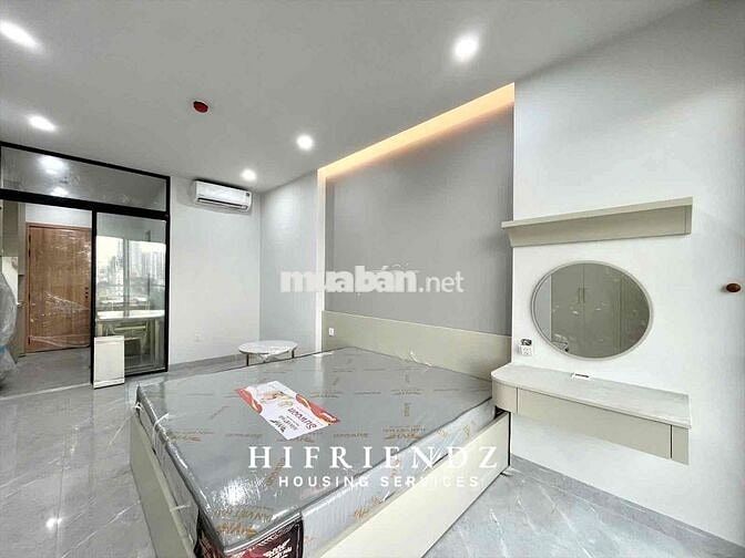 Căn Hộ Đẹp 35m² | Đi Bộ HUTECH - Gần Metro, Landmark 81, Hàng Xanh