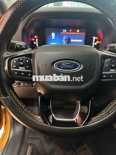 Ford Ranger Wildtrak 2023 2.0L 4X4 AT Vàng