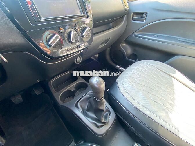 Mitsubishi Attrage 2018 Số sàn Xám