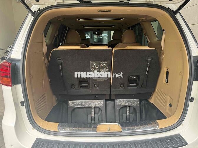 Kia Sedona Star/top 7 chỗ Xăng Nệm da