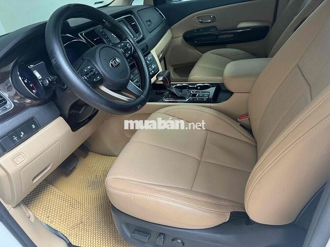 Kia Sedona Star/top 7 chỗ Xăng Nệm da