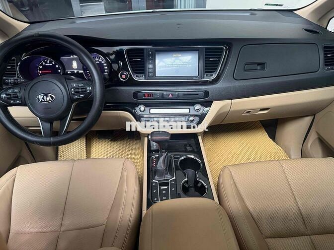 Kia Sedona Star/top 7 chỗ Xăng Nệm da