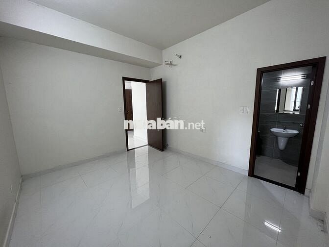 Cho thuê Green River 2Pn 2Wc giá 8tr, ký hợp đồng 6 tháng 1-8 ở quận 8