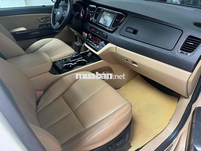 Kia Sedona Star/top 7 chỗ Xăng Nệm da