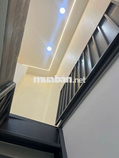 SIÊU RẺ!! Phùng Văn Cung (P.7, PN)  3 tầng - sát mặt tiền - chỉ 3.3 tỷ