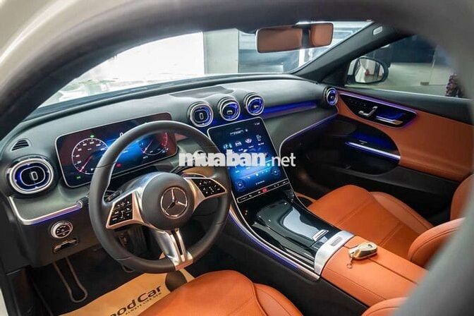 Mercedes-Benz C200 Avantgarde V1 2023 siêu lướt.