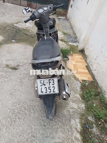 Suzuki Hayate đỏ