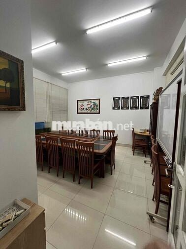chủ dễ tính. cằn bán căn nhà xây tâm huyết,để giải quyết công việc