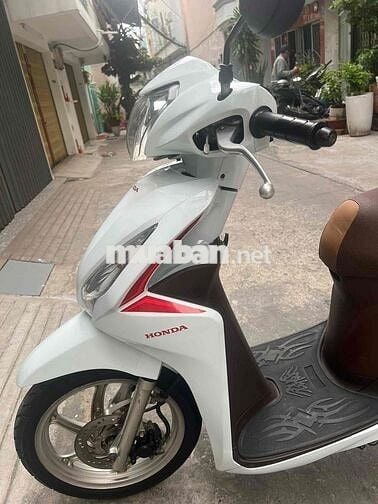 Honda Vision 2018 Trắng chính chủ bstp