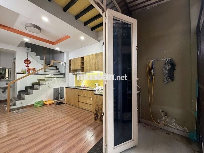 Cho thuê nhà hxt 85 đường Phạm Viết Chánh P19 Bình Thạnh .