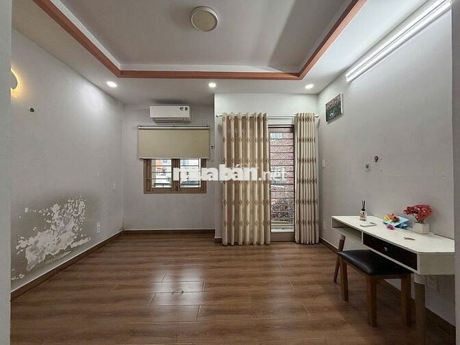 Cho thuê nhà hxt 85 đường Phạm Viết Chánh P19 Bình Thạnh .