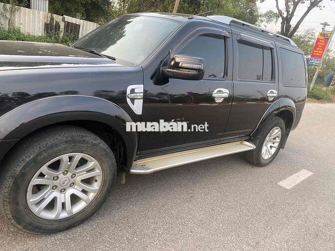 Ford Everest 2013 Số tự động 7 chỗ Đen