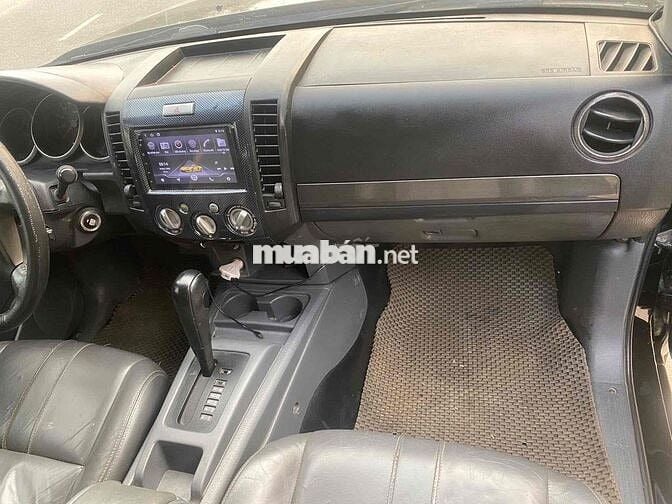 Ford Everest 2013 Số tự động 7 chỗ Đen