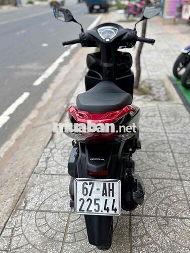 Honda Vision Dk 2025 ban Thể thao Đen 8000 km