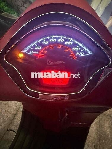 Piaggio Vespa GTS 125 2019 Đỏ 22.618 km