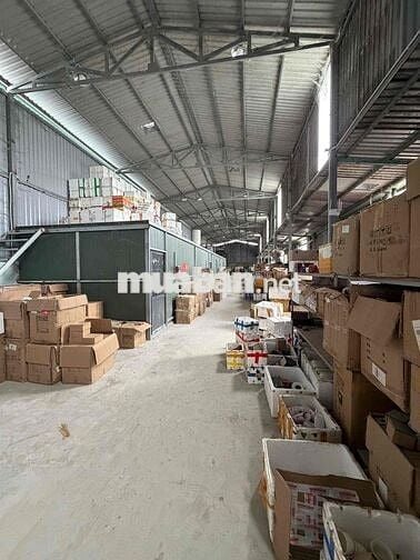 CHO THUÊ KHO XƯỞNG gần 700m ( thương lượng gặp tt chính chủ )