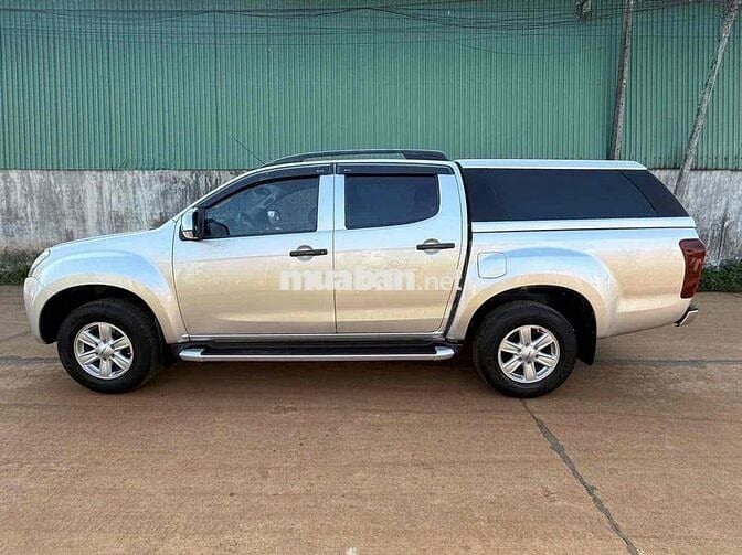 ISUZU DMAX 2016 MT 4X2 Bao chất
